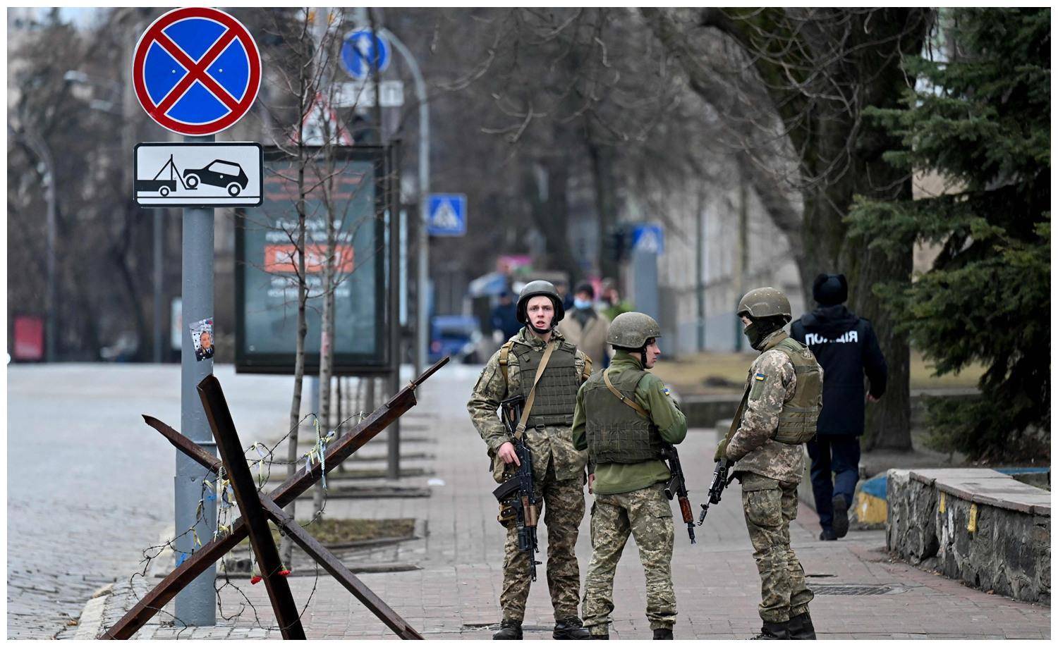 爱游戏入口-阿拉维斯取得惊险胜利，士气大振