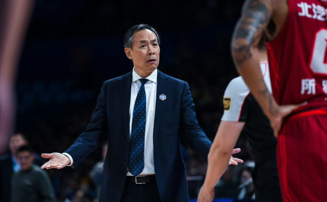 爱游戏入口-包含北京首钢大比分击败对手，保持领先优势的词条