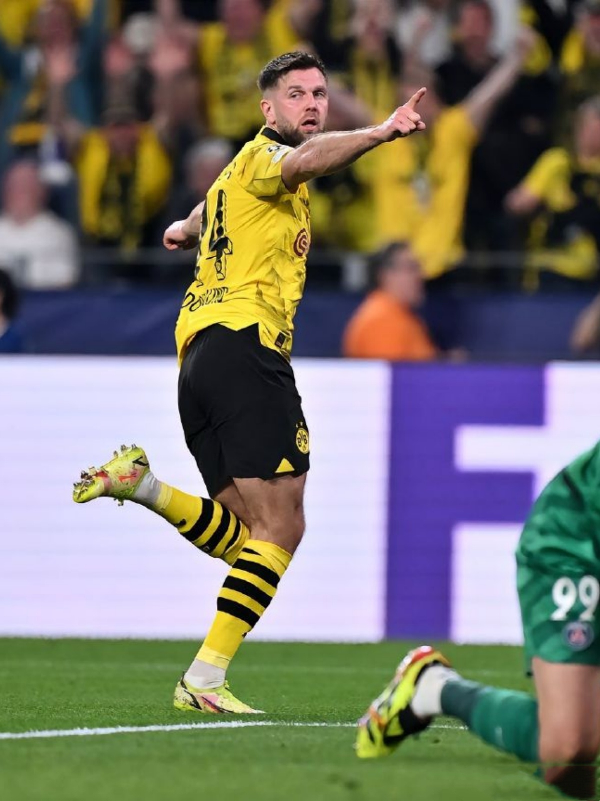 多特蒙德主场大胜,豪取一场固定胜利 多特蒙德主场大胜,豪取一场固定胜利