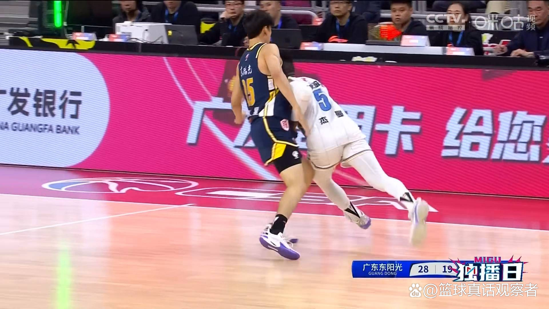 关于高质比赛,紧张的赛场氛围令人热血沸腾!的信息 关于高质比赛,紧张的赛场氛围令人热血沸腾!的信息