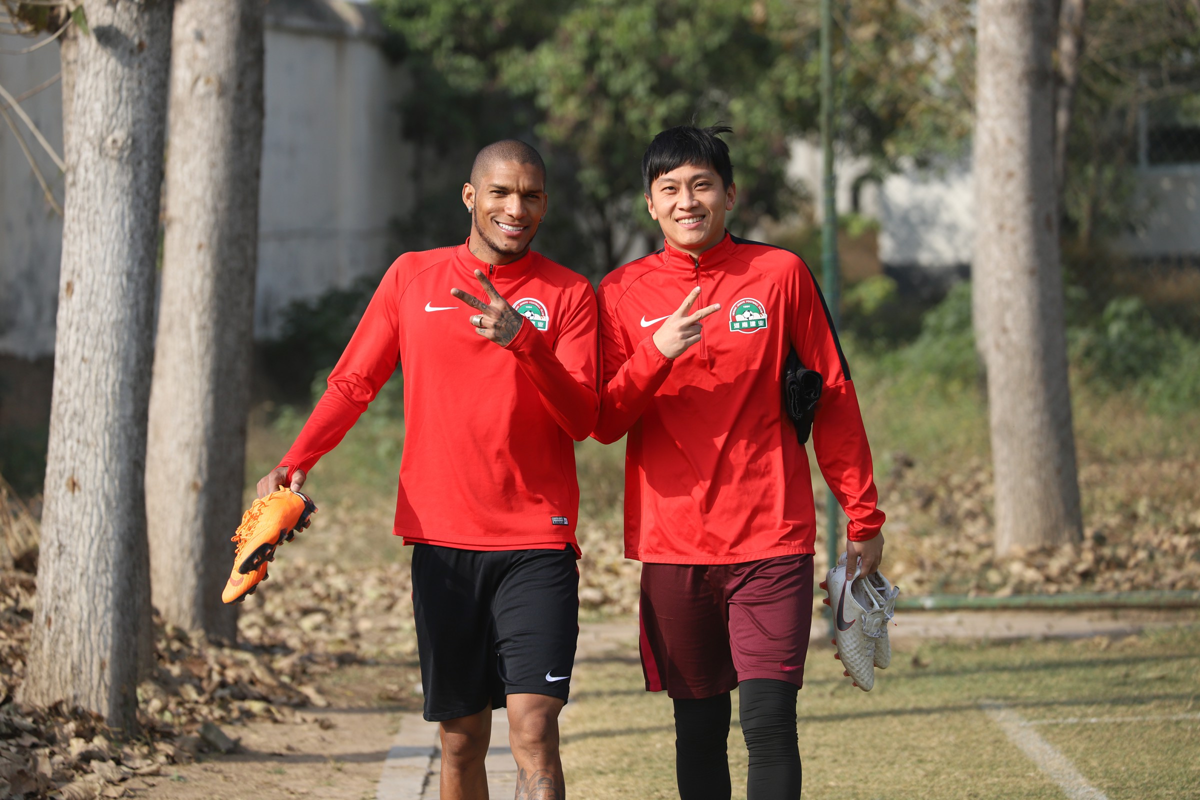 广岛三箭取得胜利,成为强劲对手! 广岛三箭取得胜利,成为强劲对手!