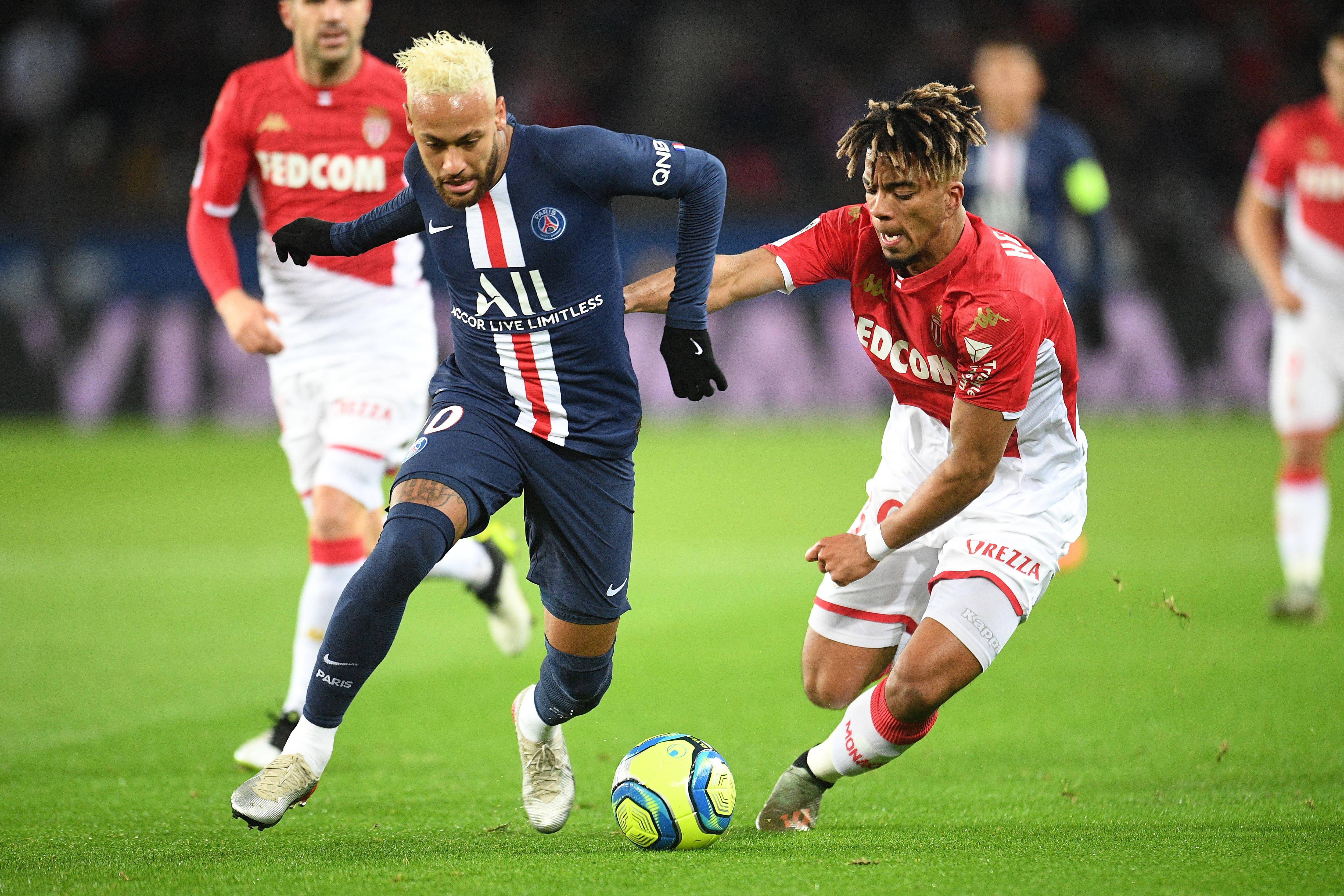 巴黎圣日耳曼主场胜马赛，继续领跑法甲