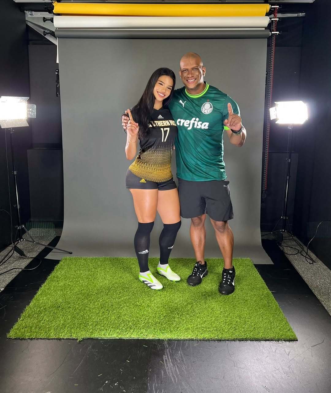 爱游戏tv-加拿大女足表现抢眼，成功晋级的简单介绍