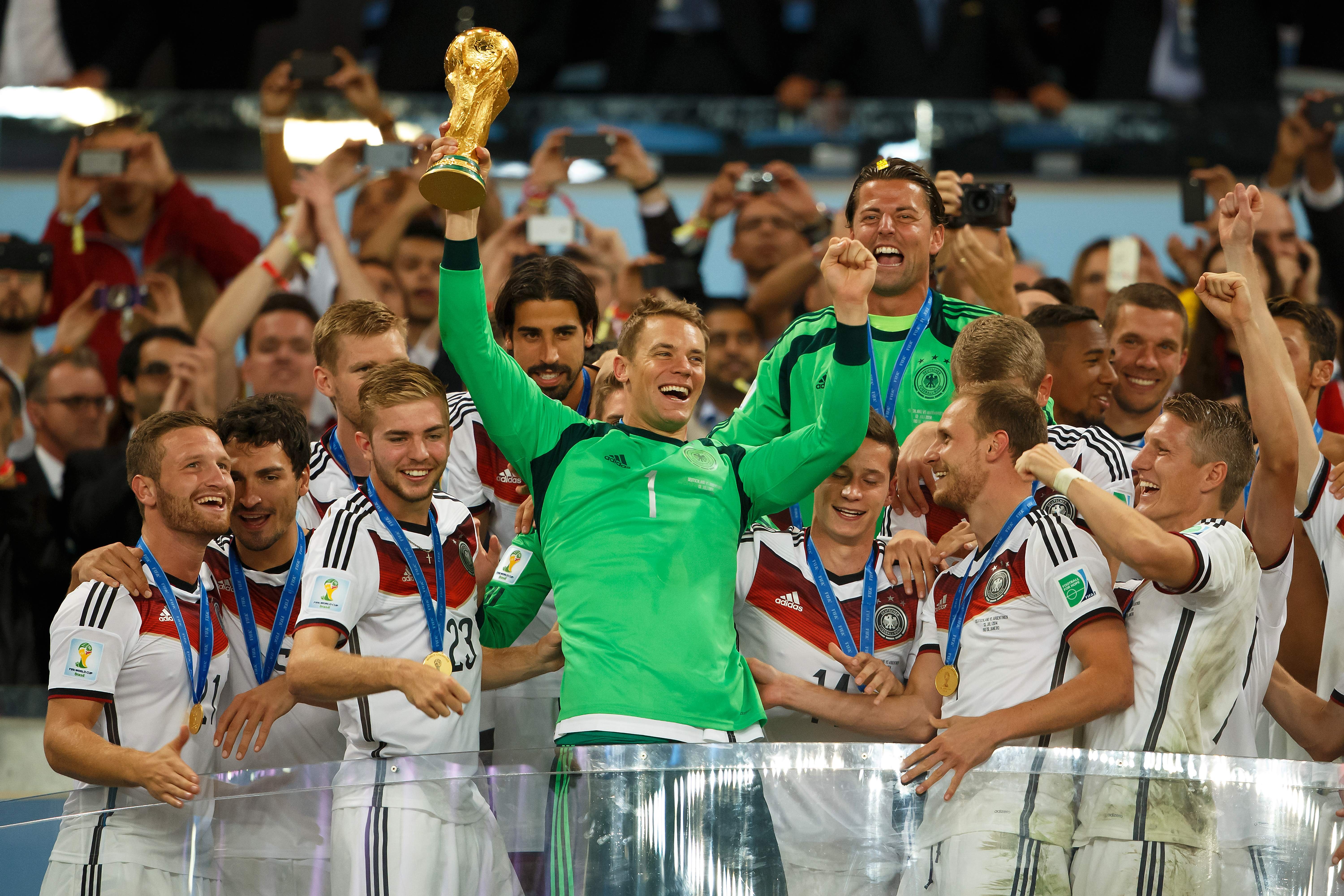 关于球员风采尽显的欧洲足球赛事威力十足的信息 关于球员风采尽显的欧洲足球赛事威力十足的信息