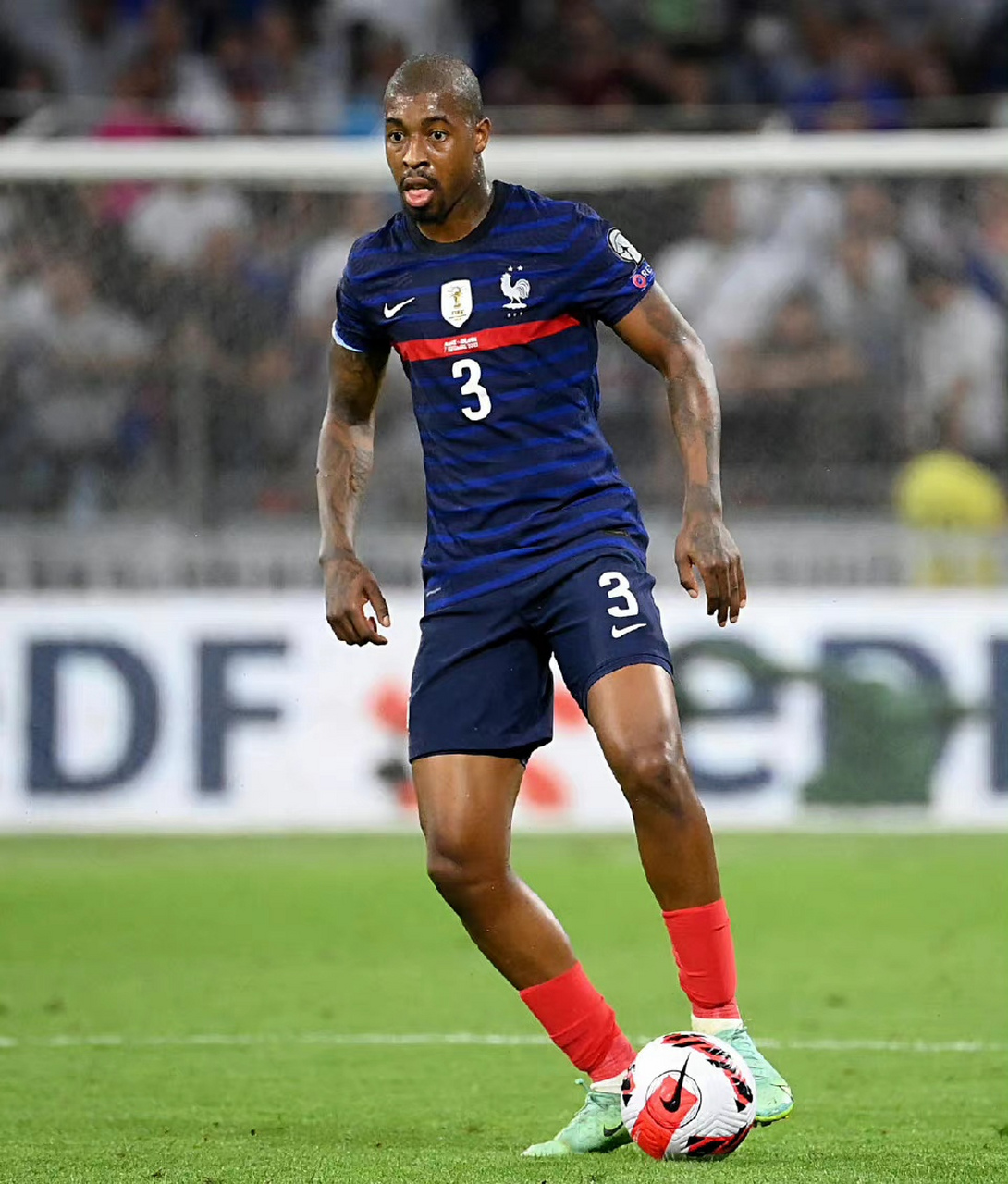 法国队中场核心受伤，困扰世界杯备战