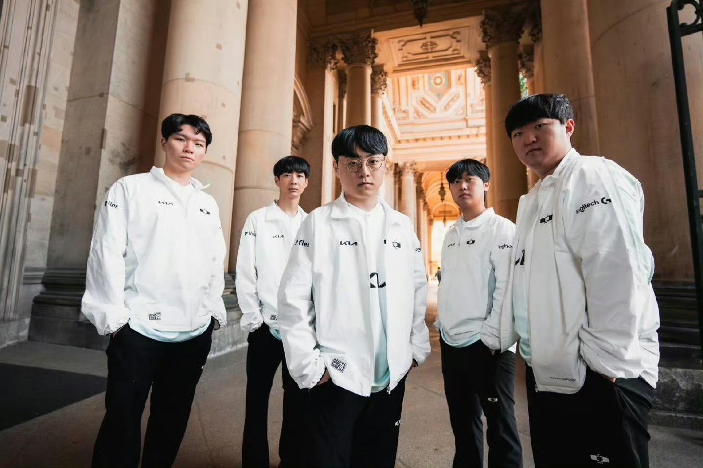 关于DK决赛横扫TES,ShowMaker神级操作的信息 关于DK决赛横扫TES,ShowMaker神级操作的信息