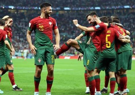 爱游戏娱乐-葡萄牙与波兰在欧洲杯预选赛展开较量