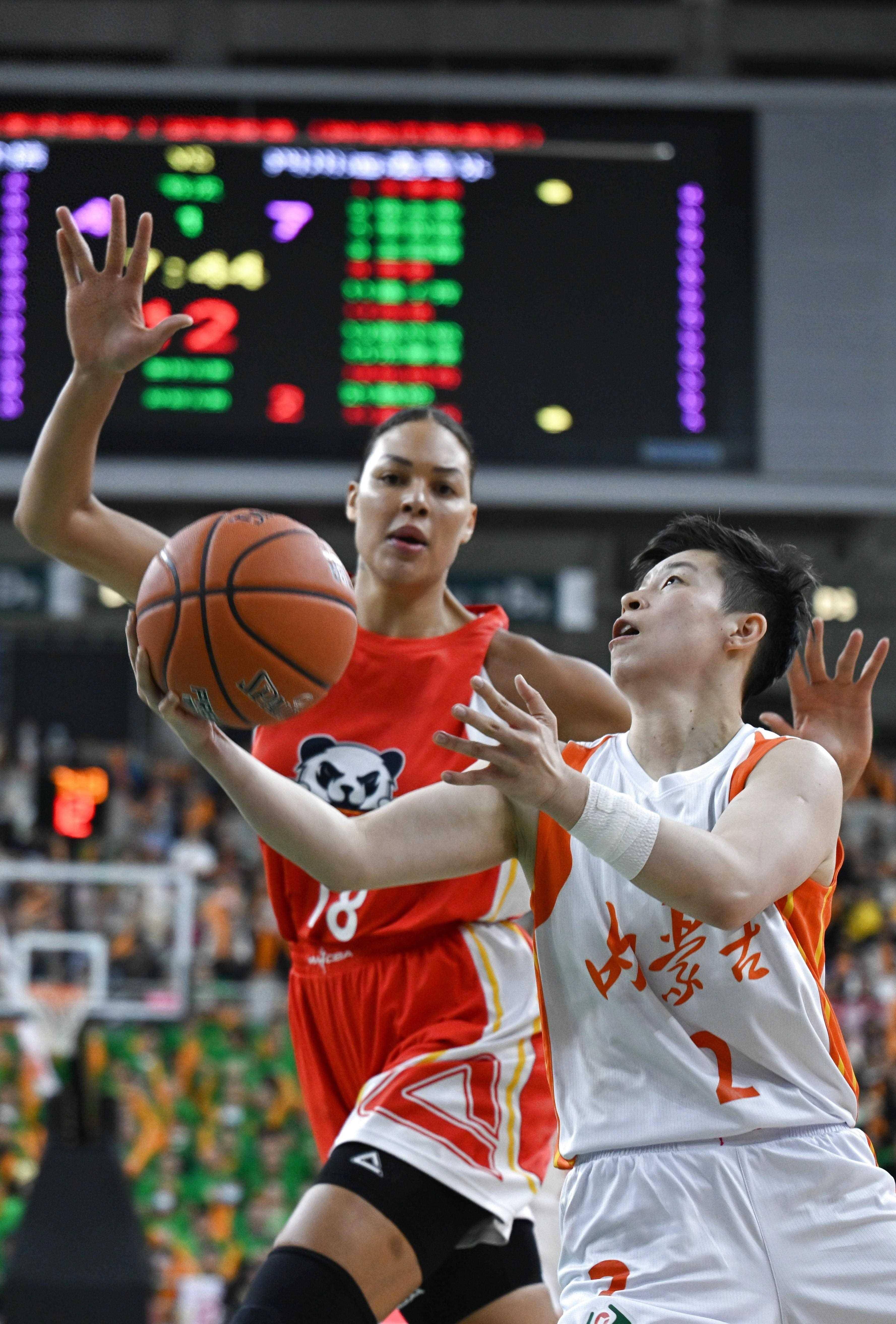 精彩瞬间回放国内篮球联赛盛况 精彩瞬间回放国内篮球联赛盛况