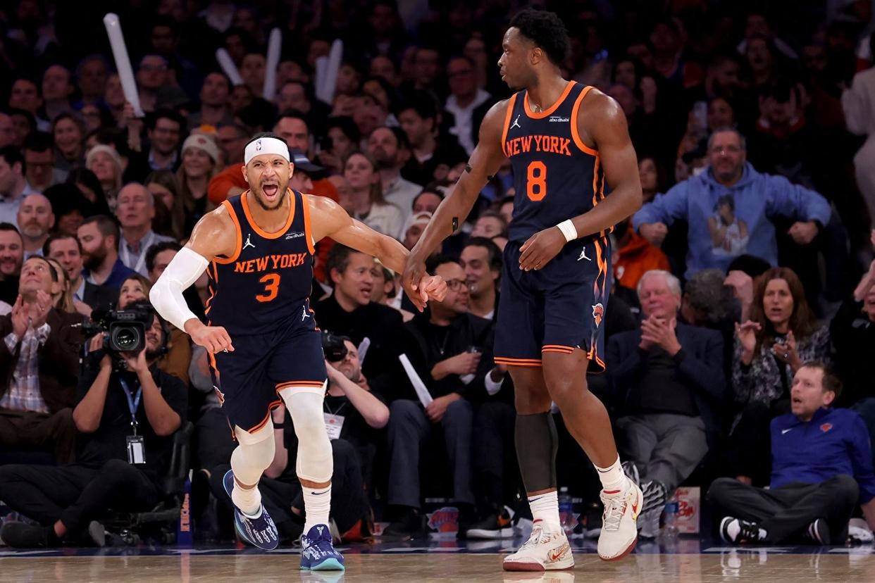 爱游戏在线-包含尼克斯惨遭猛龙零封，球队连续两场比赛全线低迷的词条