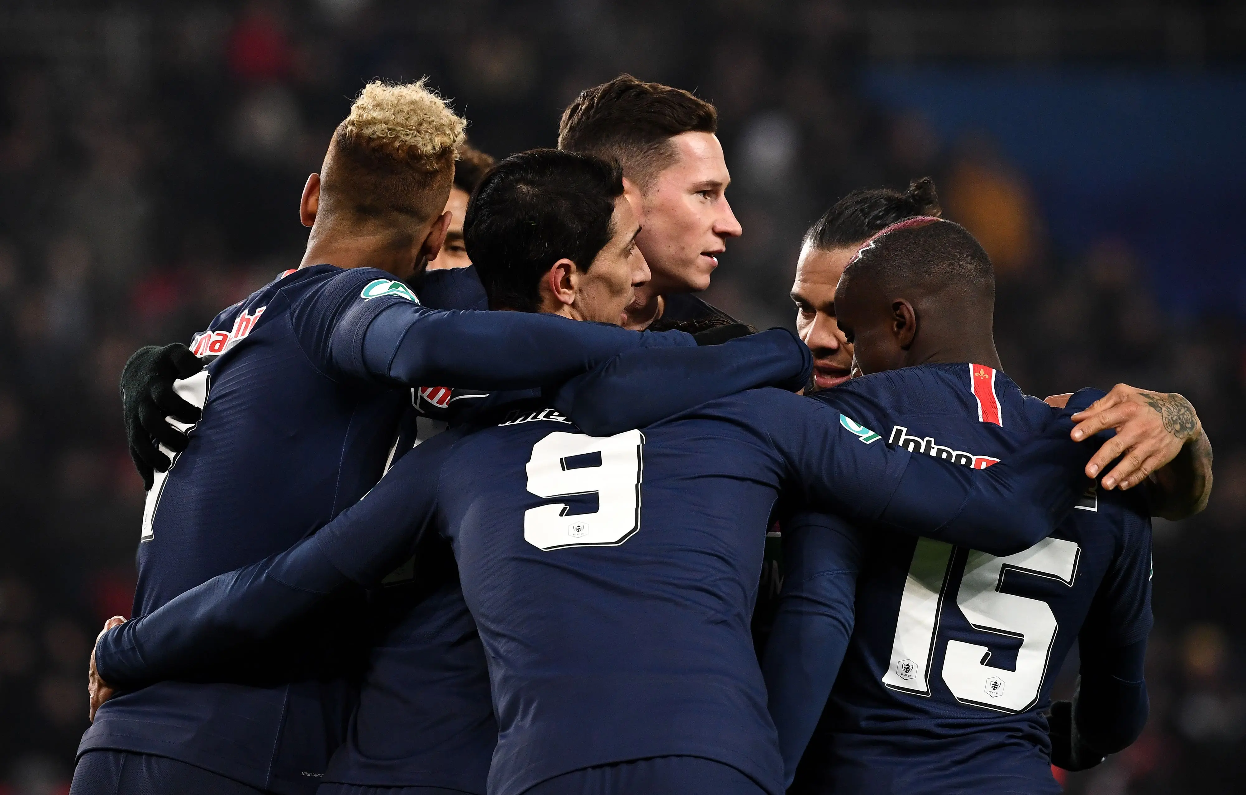 包含AC米兰艰难奋斗,努力保持高位的词条 包含AC米兰艰难奋斗,努力保持高位的词条