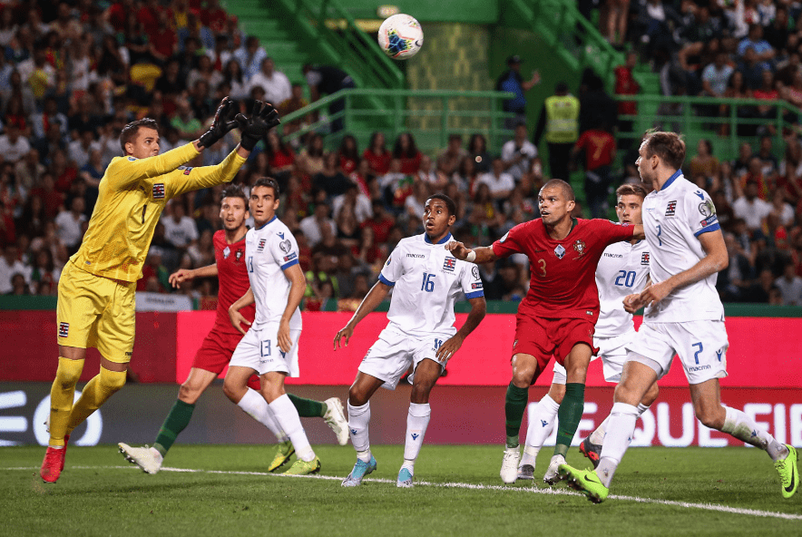 爱游戏娱乐-关于欧冠英超球员回归国家队备战欧预赛的信息