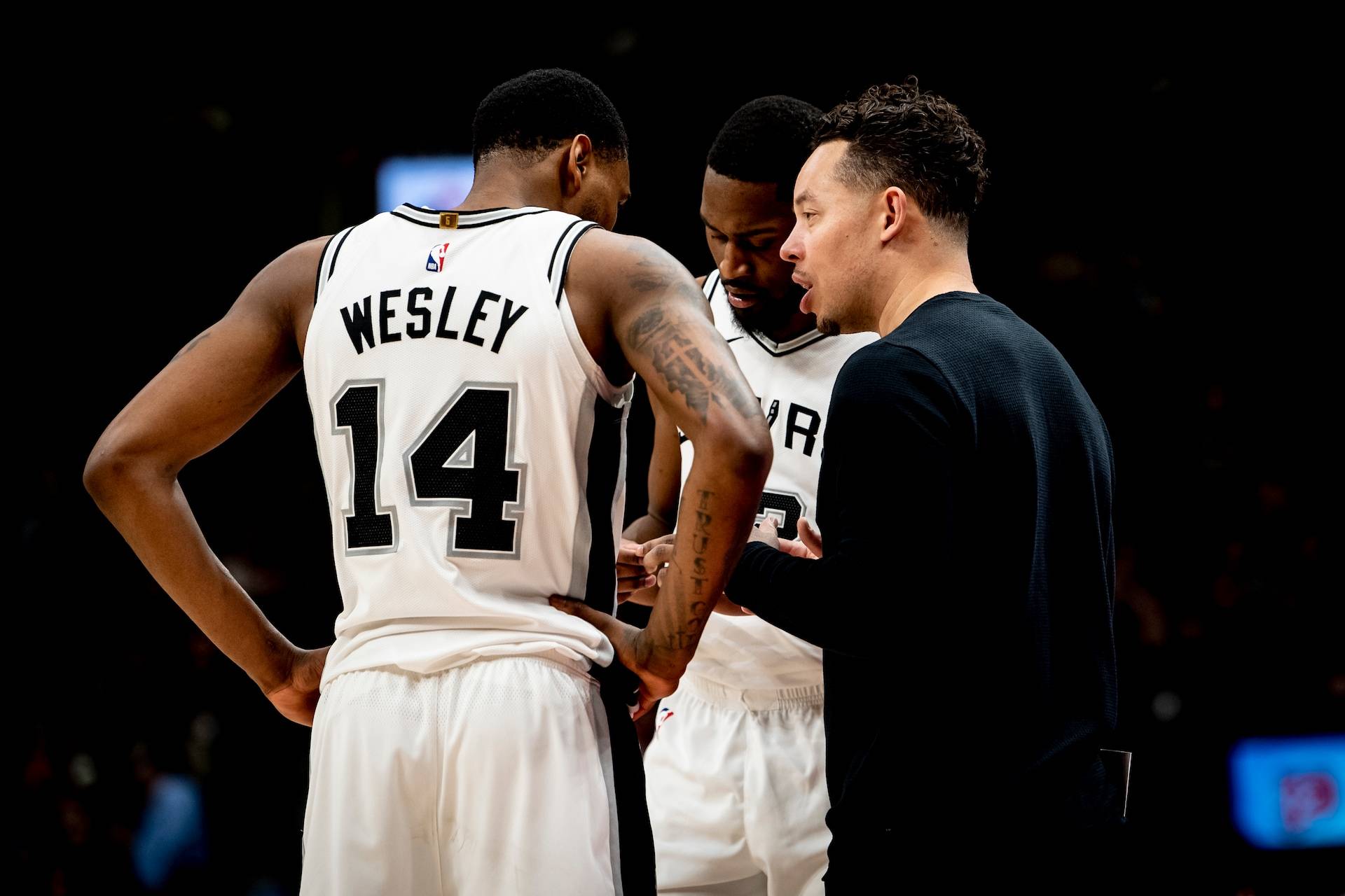 马刺外线火力全开,鹈鹕不敌三分雨势!的简单介绍 马刺外线火力全开,鹈鹕不敌三分雨势!的简单介绍