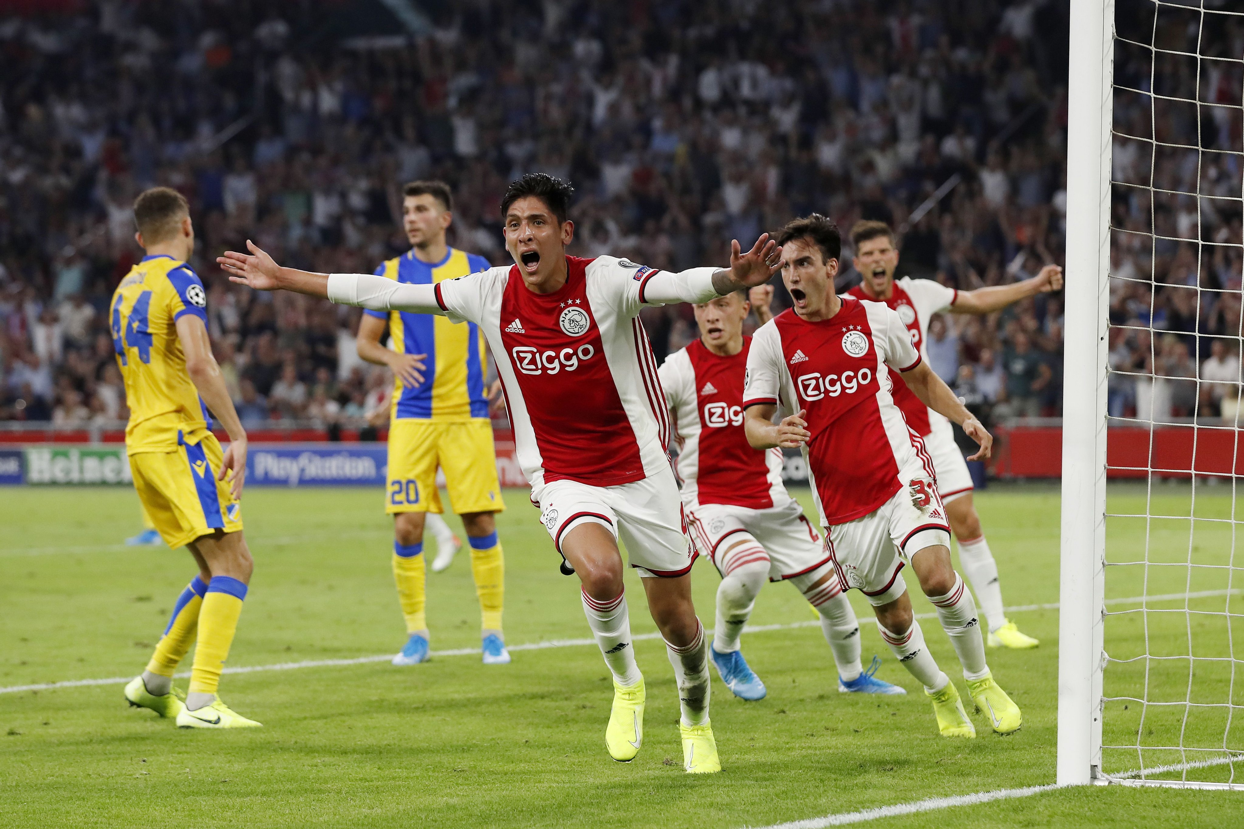 爱游戏官网-阿贾克斯抢得先机，晋级形势乐观的简单介绍