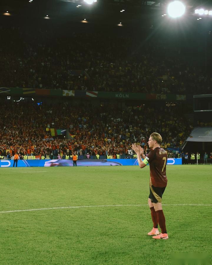 包含昨日焦点:德布劳内晋级,比分揭晓的词条 包含昨日焦点:德布劳内晋级,比分揭晓的词条