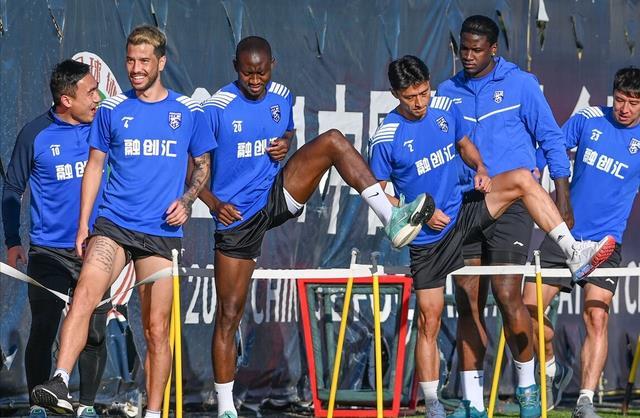 爱游戏入口-关于巴西球员转会趋势分析，豪门队伍下赛季将有所作为的信息