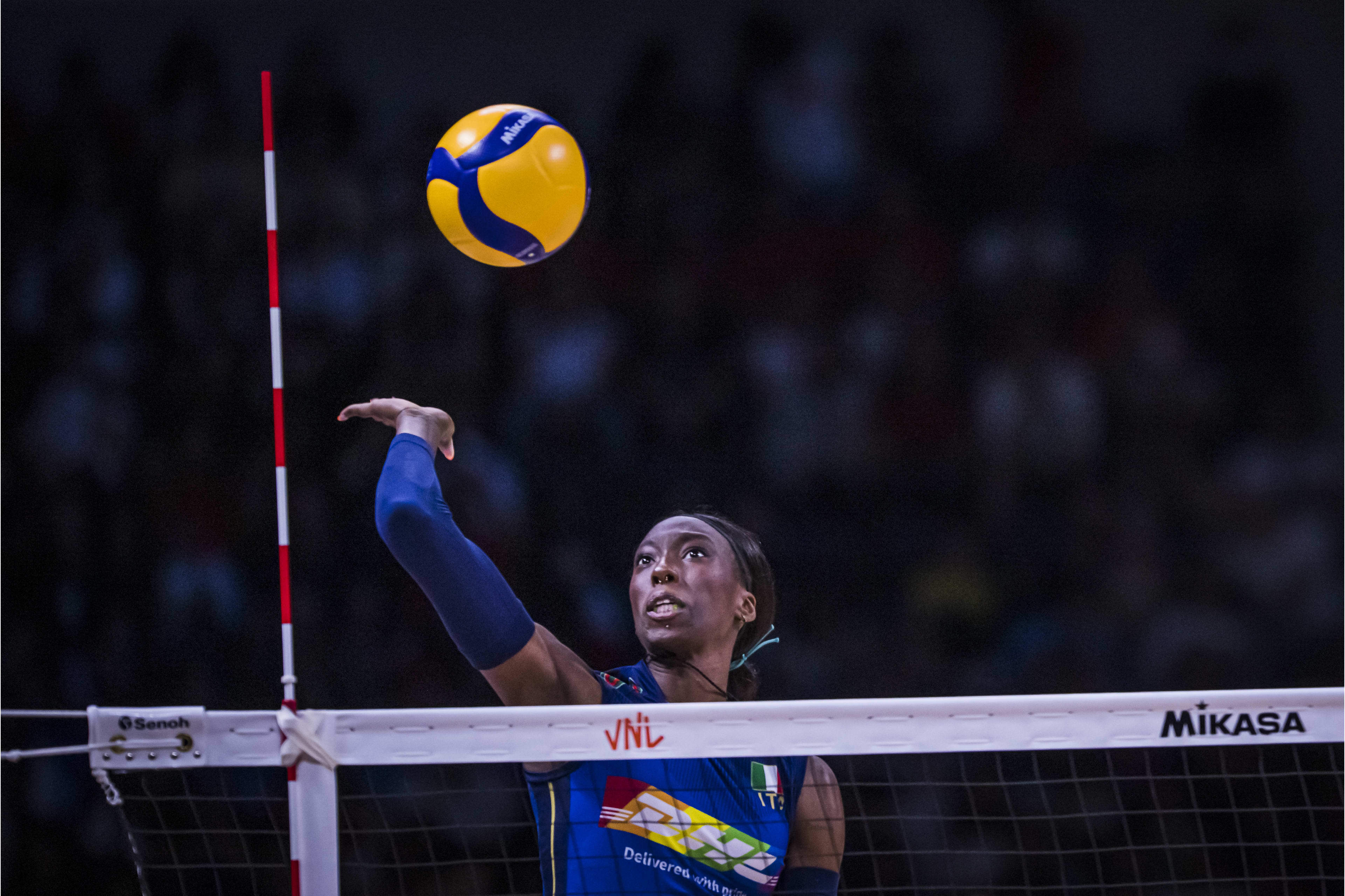 爱游戏娱乐-捷克女足实力碾压，势不可挡晋级决赛