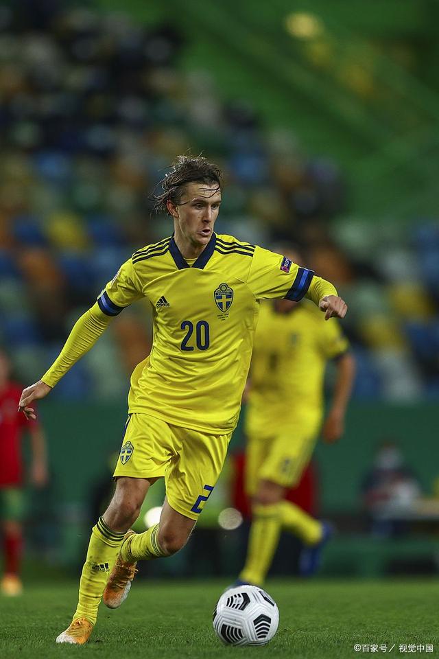 爱游戏官方-斯洛伐克队苦战晋级，欧洲区资格赛困难重重