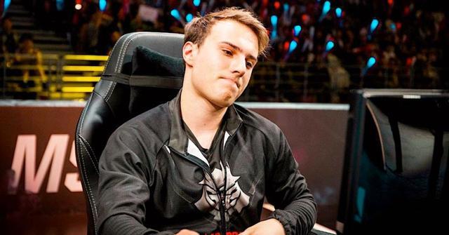 爱游戏大厅-IG横扫TSM，Bin开启传奇时刻半决赛3:2（巴黎）