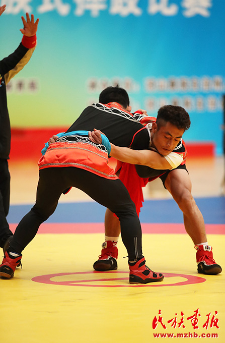 爱游戏在线-顽强对抗，场面激烈搏斗引人注目的简单介绍