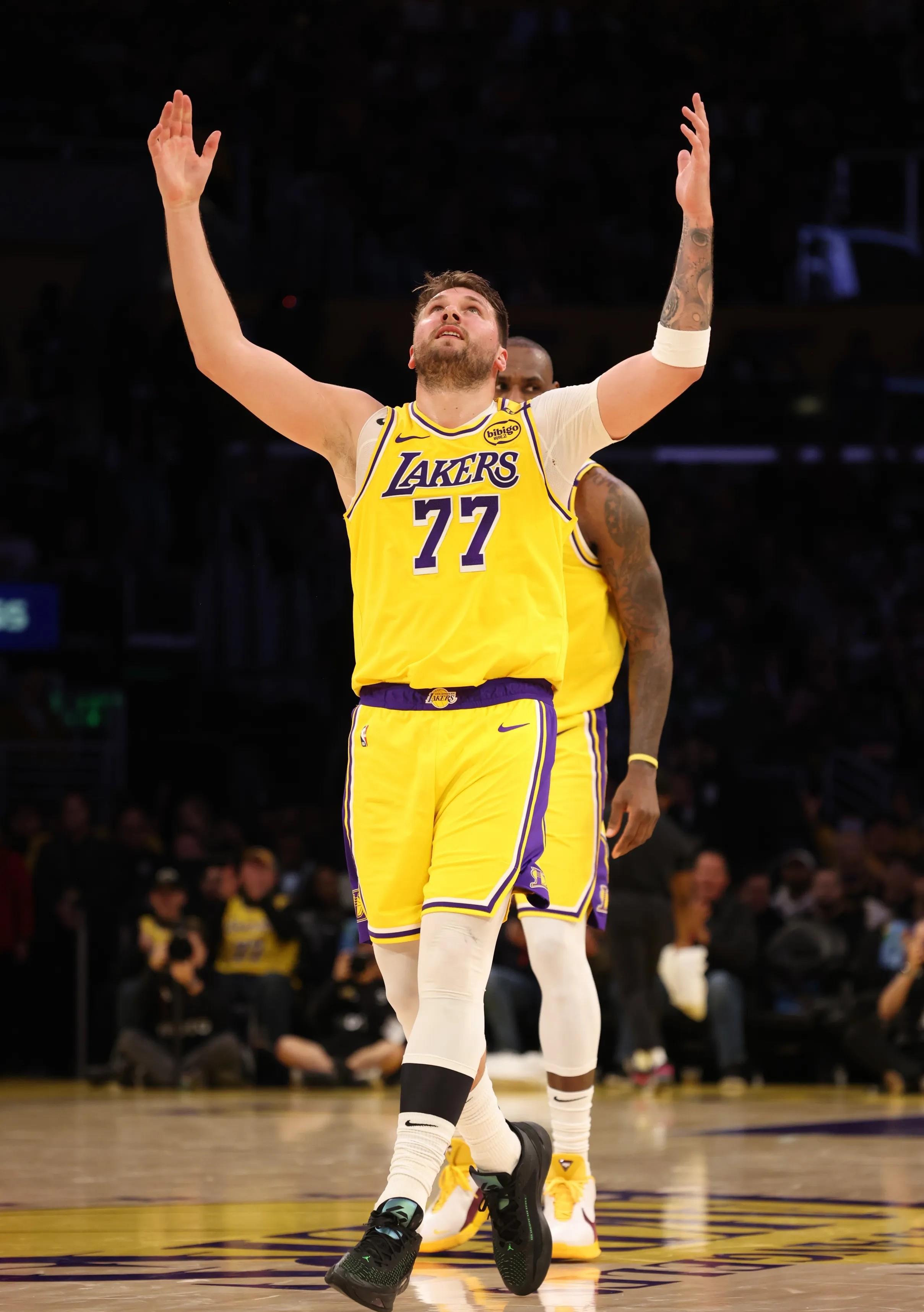 湖人击败步行者,霍勒迪27分的简单介绍 湖人击败步行者,霍勒迪27分的简单介绍