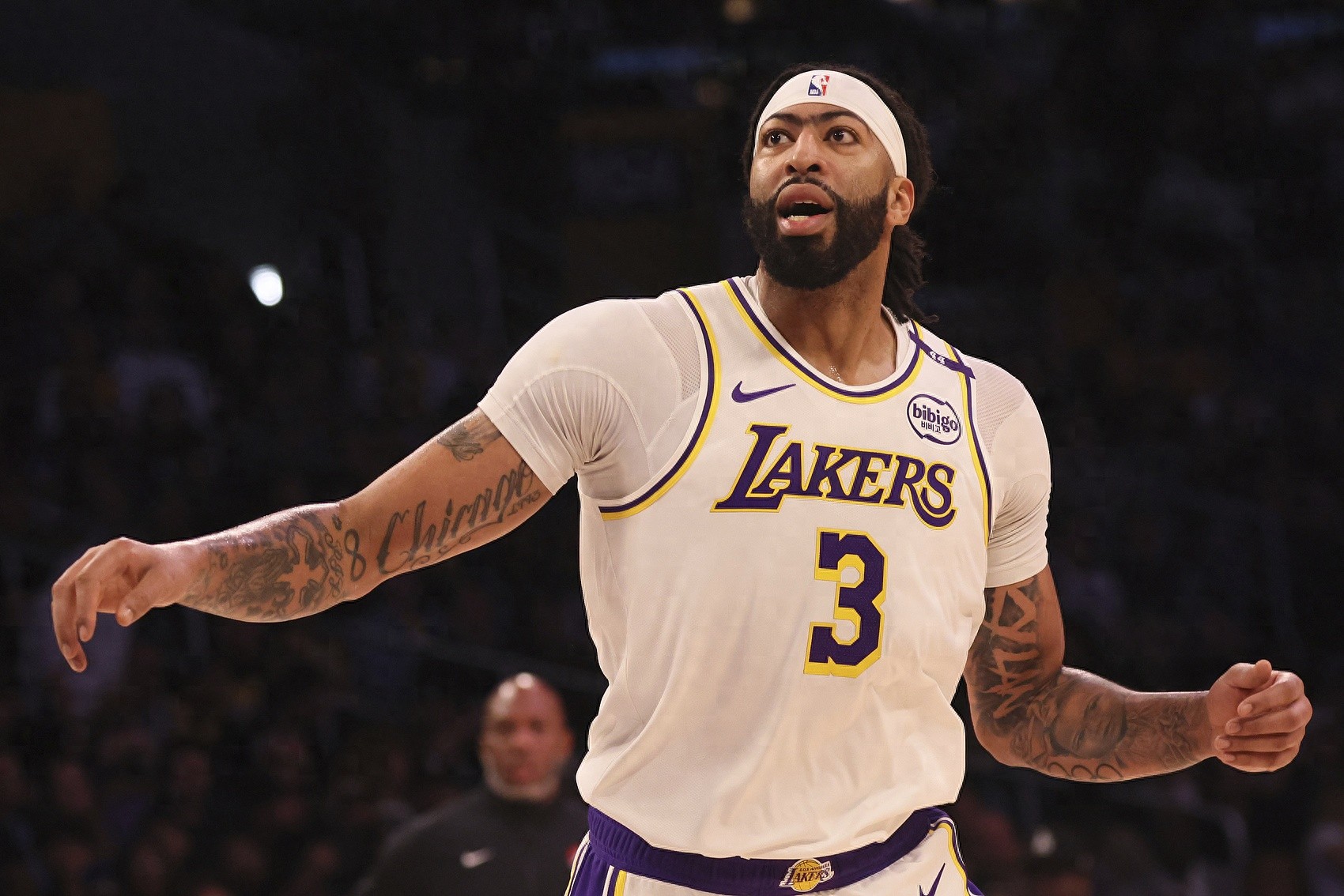 湖人不敌猛龙,戴维斯26分无解 湖人不敌猛龙,戴维斯26分无解