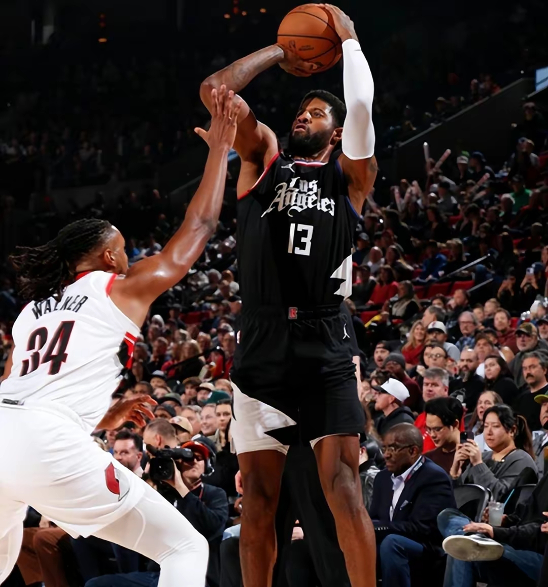 爱游戏-快船再胜爵士，乔治表现抢眼