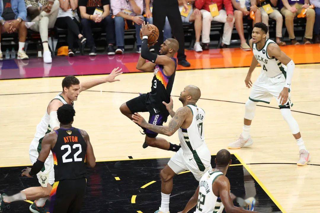 火箭险胜鹈鹕，霍勒迪状态火热