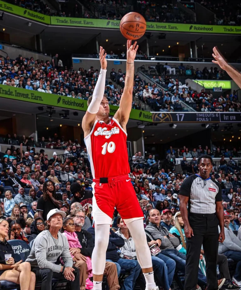 马刺力克灰熊，米切尔高光表现