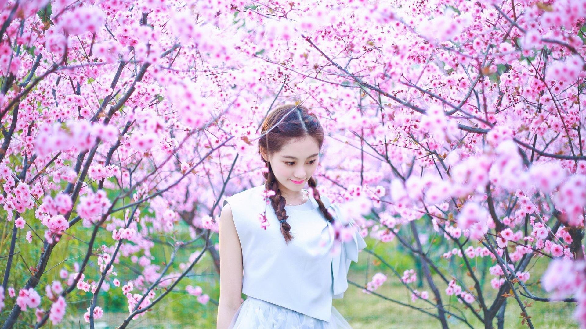 橙色风暴席卷橄榄球圣地!马丁内利一传一射导演突尼斯狂胜