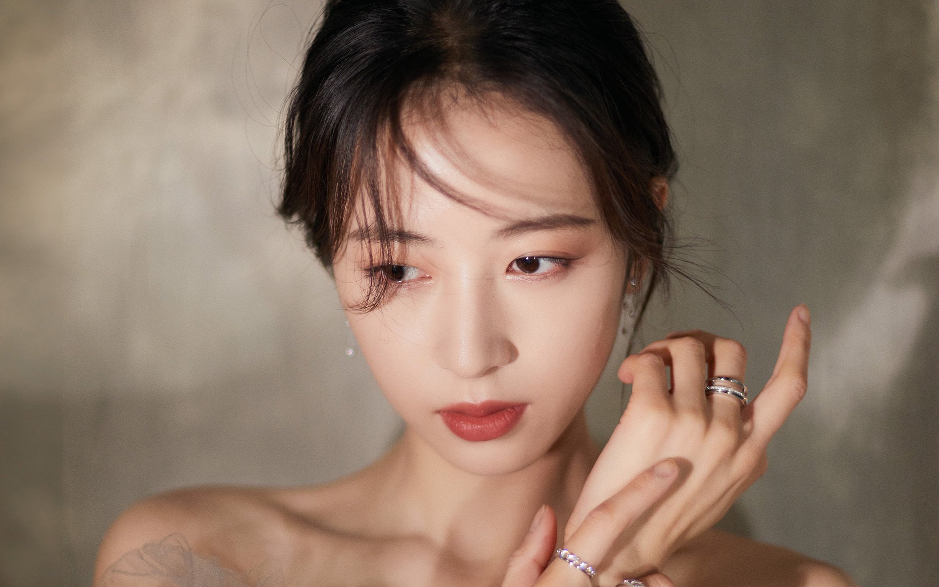 爱游戏官方入口-风暴之眼，基耶萨如何咬碎钢蓝防线，奥地利鏖战曼城的现代足球启示录